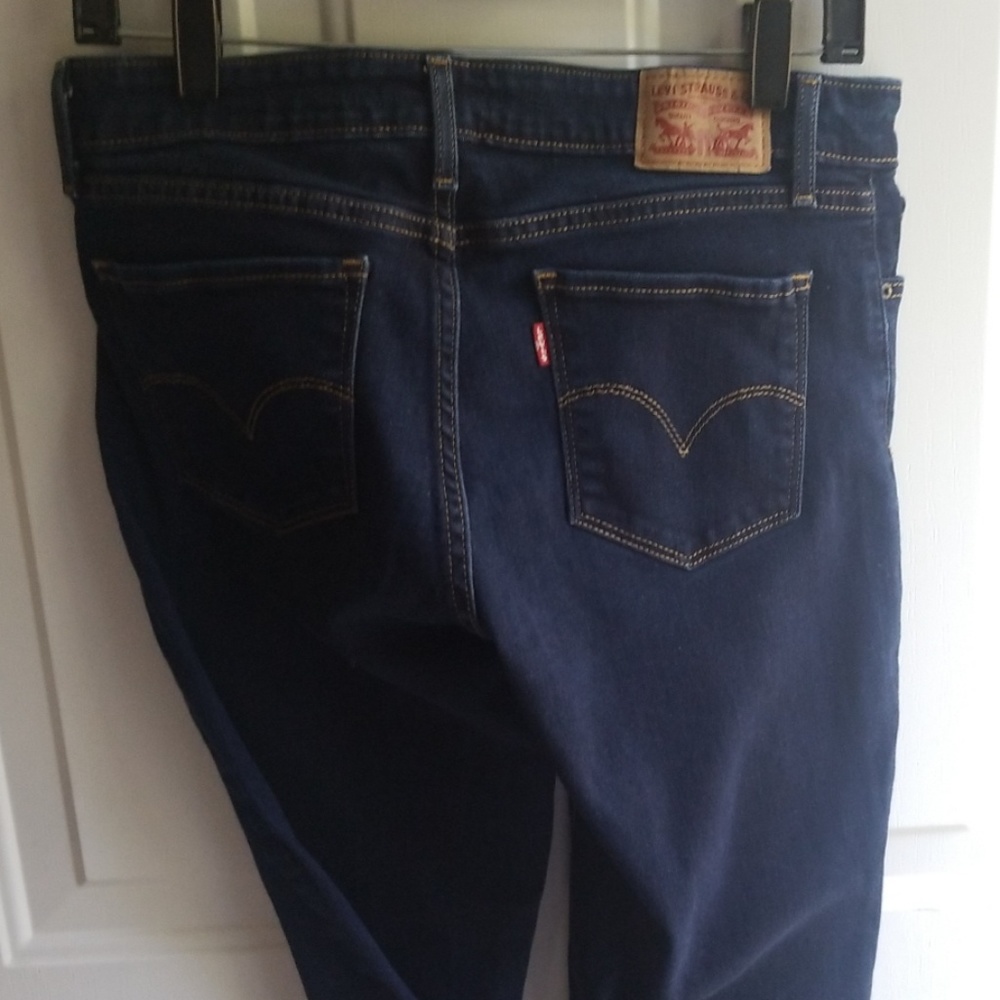 Jean - Picture 3 of 4